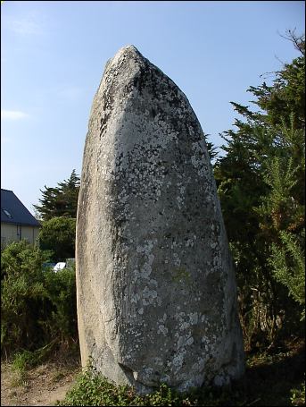 Kermaillard Standing Stone, Brittany